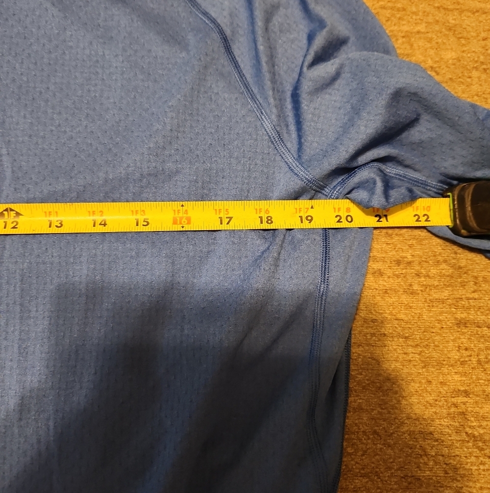 REI Blue Mesh Performance Tshirt Large - Picture 5 of 5